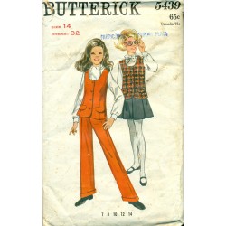 1970s Girls Tunic Vest Pleated Skirt & Pants Pattern - Butterick No 5439