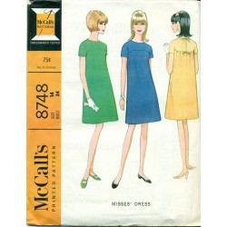 Vintage McCalls Sewing Pattern No. 8748 Mod Dress